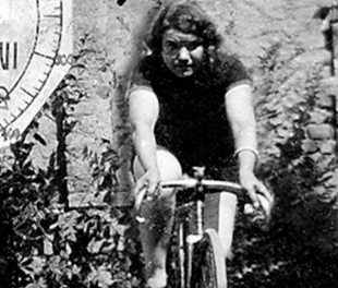 Giro 1924: 100 anni fa una donna al Giro d’Italia maschile. L’impresa di Alfonsina Strada