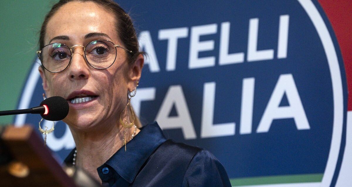 Arianna Meloni sul caso De Luca: «Orgogliosa di mia sorella, la reazione di una donna alla violenza verbale di un bullo»